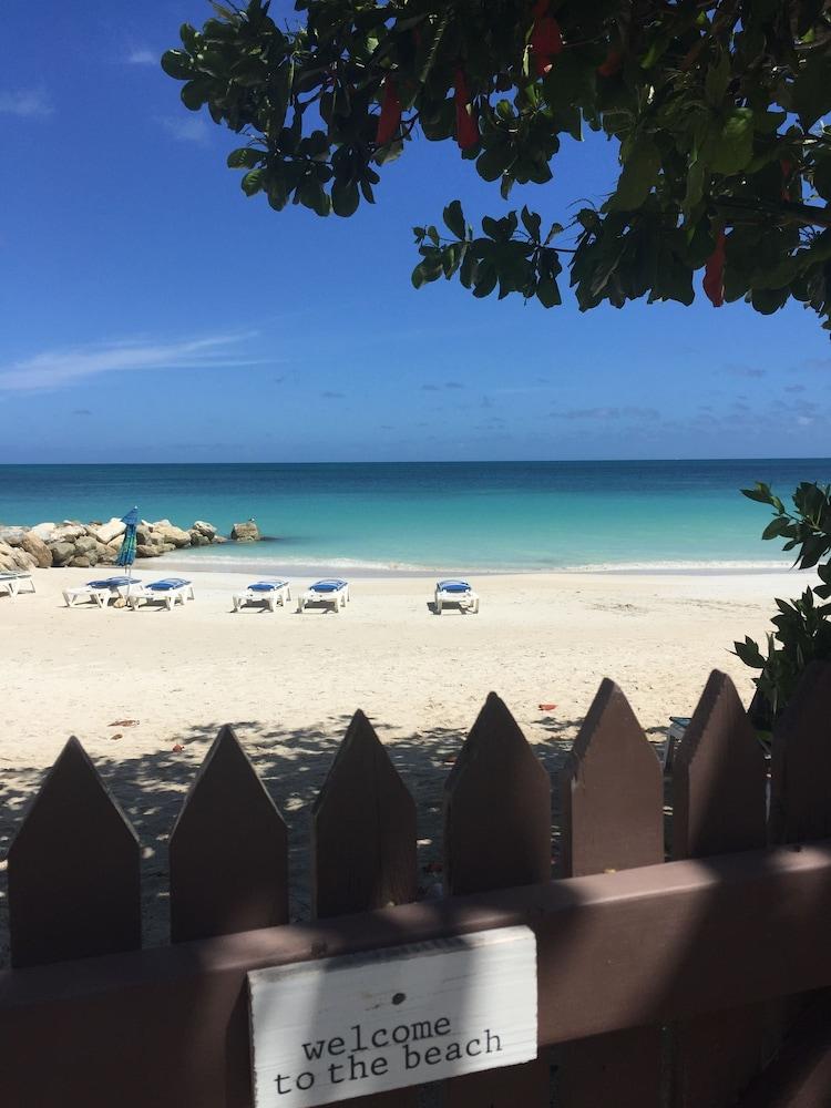 Buccaneer Beach Club Dickenson Bay Εξωτερικό φωτογραφία